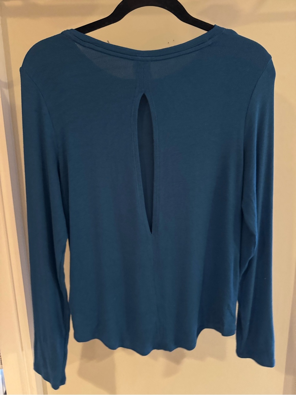 Athleta Teal Blue Long Sleeve Crewneck Top open back - Picture 2 of 2